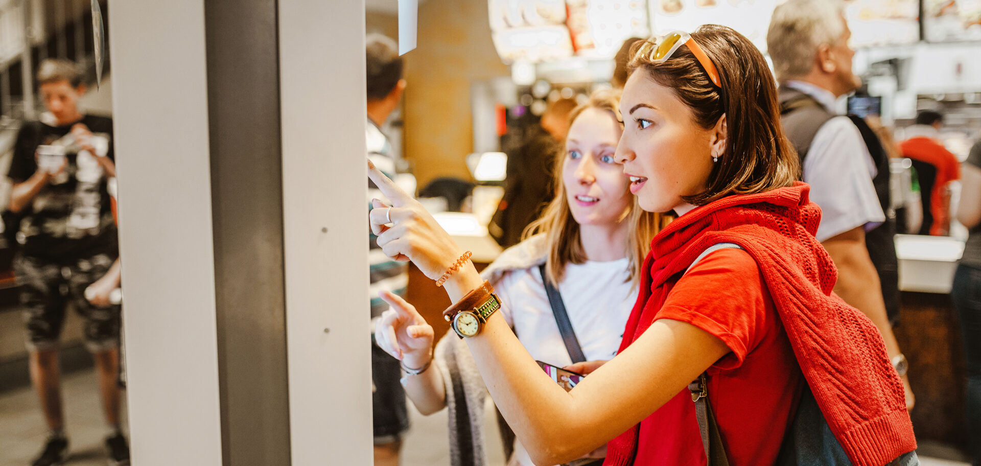 Smart Restaurants: Streamlining Service with Tech