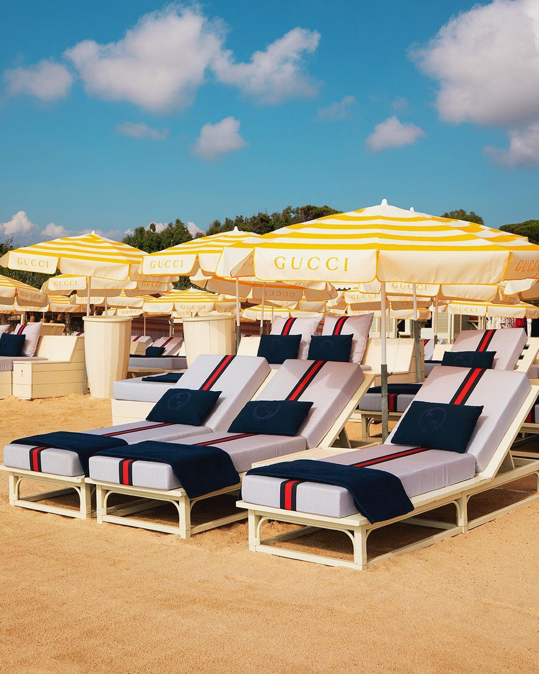 Jet-Set Luxe: The Revival of Luxury Retail through Resort Pop-Ups